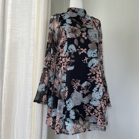 Lulus Like and Cher Black Floral Shift Dress Mini - Picture 8 of 10